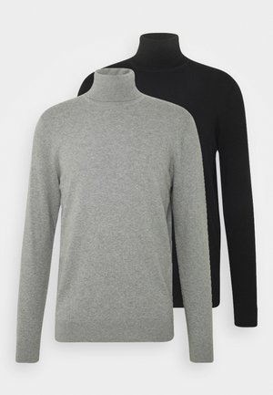 Zwei Rollkragenpullover: einer in Grau und einer in Schwarz, beide aus weichem Material mit langen Ärmeln sowie gerippten Bündchen und Säumen.