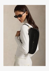 Selected, black