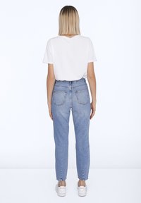 Noisy May Calças de ganga de perna direita - light blue denim