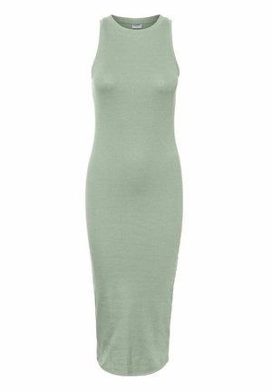 Robe sans manches côtelée de couleur vert clair, coupe ajustée, longueur au genou, en tissu doux, avec un col rond et sans éléments métalliques visibles.