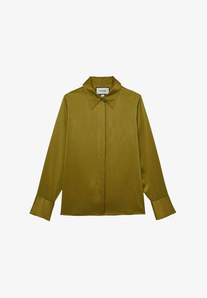 Oliivroheline pikkade varrukatega satiinbluus terava krae ja laia mansetiga, peidetud eesnöörid ja lõdvestatud lõige.