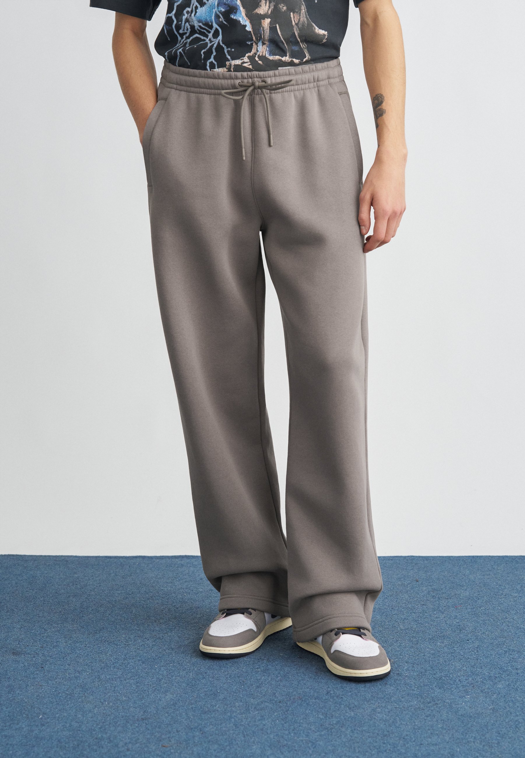 jordan straight leg sweatpants