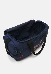 Reebok BERLIN SPORT BAG UNISEX - Sporta soma - blue