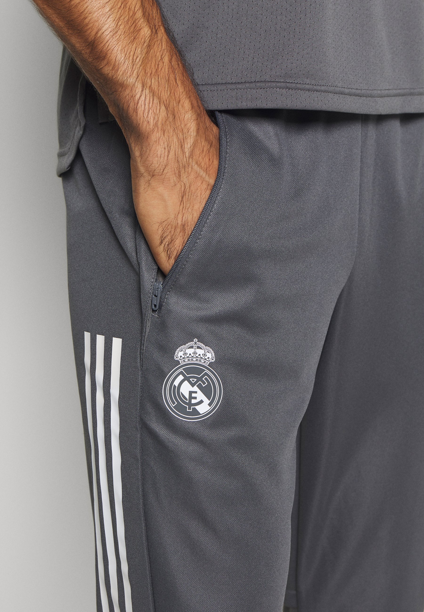 adidas Performance REAL MADRID AEROREADY SPORTS FOOTBALL adidas Performance REAL MADRID SPORTS FOOTBALL PANTS