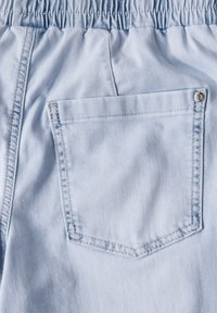 Thumbnail Image 6