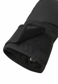 Gant noir en matériau texturé et flexible. Dispose d'une fermeture Velcro et d'une doublure intérieure lisse. Conception antidérapante pour une meilleure prise et un confort accru.