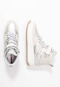 s.Oliver Sneaker high - white