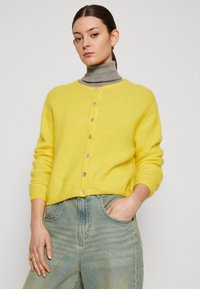 American Vintage O19EE24 - Adīta jaka - etincelle