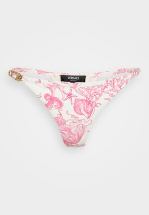 Parte inferior de bikini blanca con estampado marino en tonos rosas, que incluye diseños de pulpos y coral. Incluye una etiqueta con el logo de Versace y un acento en dorado.