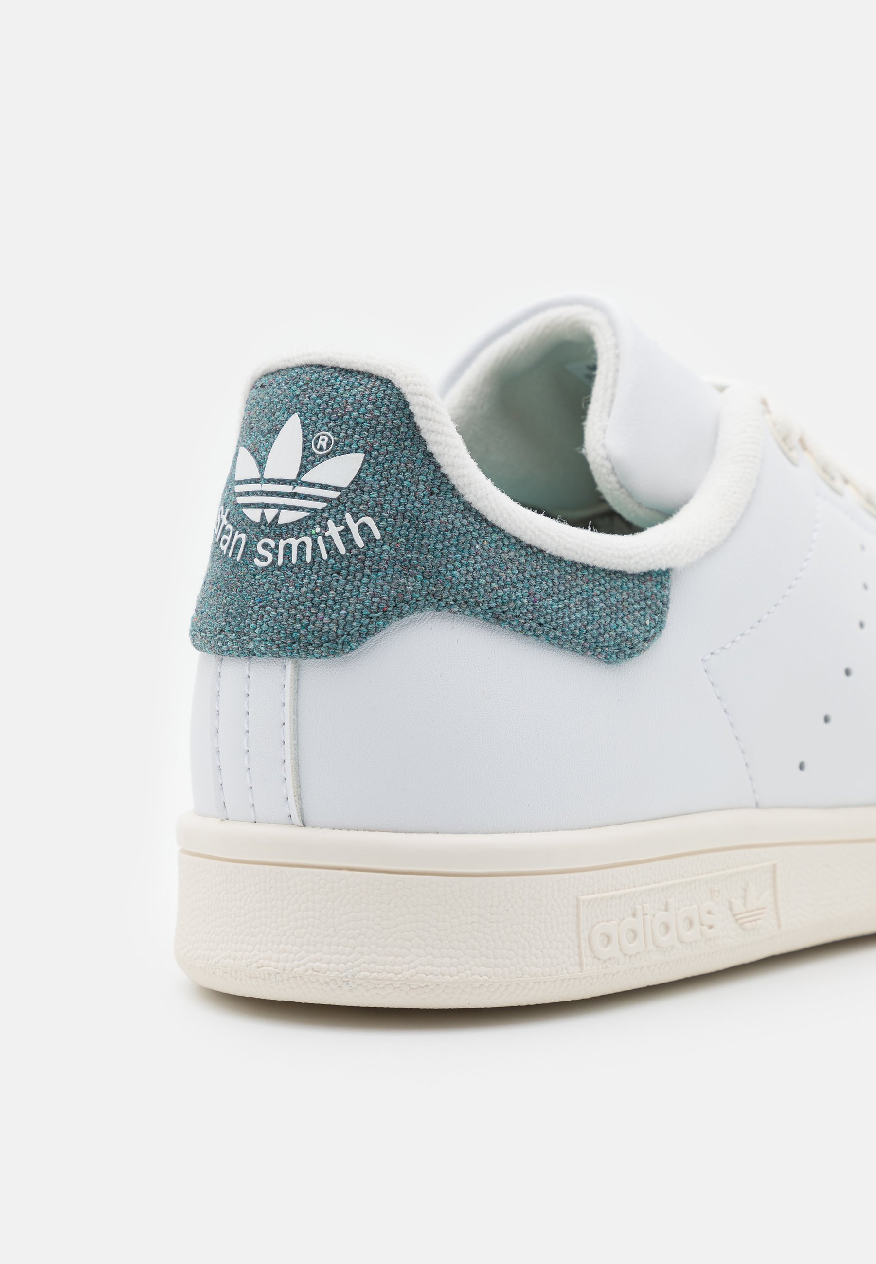 black cloud sneakers