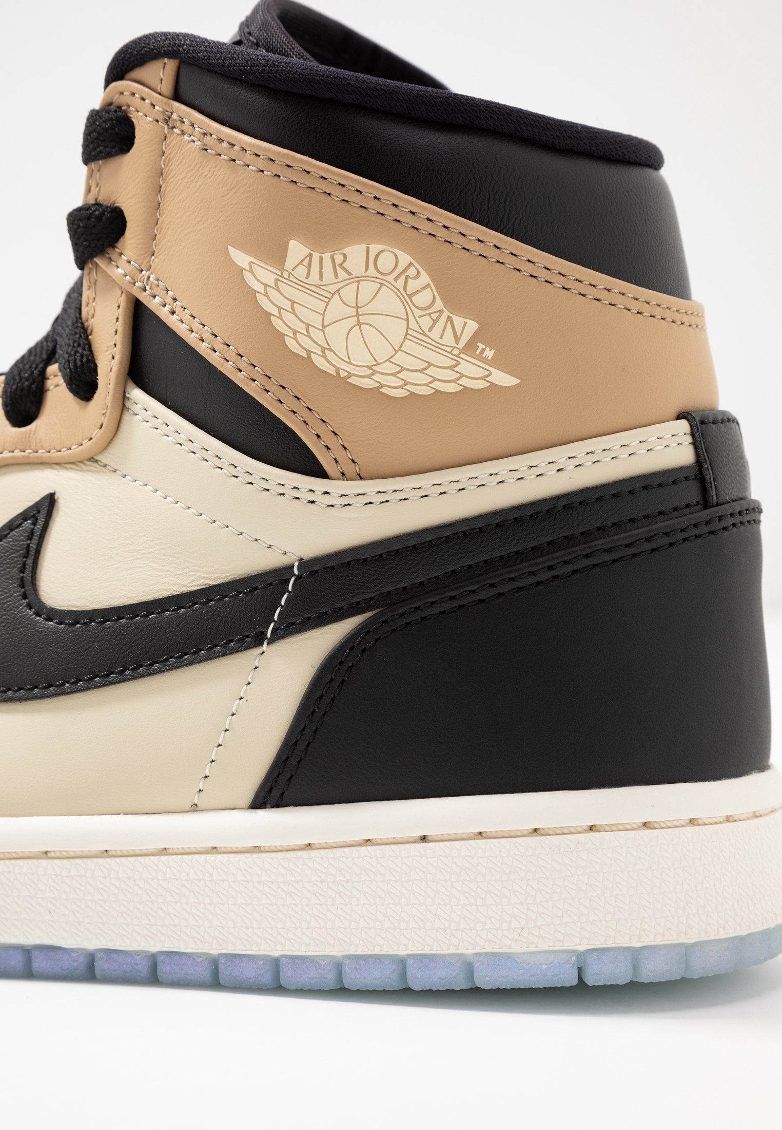 air jordan 1 ret high prem mushroom fossil Off 50% - marjinalsigorta.com