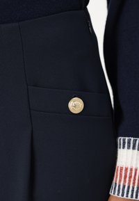 Tommy Hilfiger Püksid - desert sky