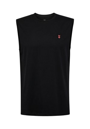 Zwart mouwloos shirt gemaakt van katoen, met een ronde halslijn en een klein rood chevronlogo op de linkerborst.