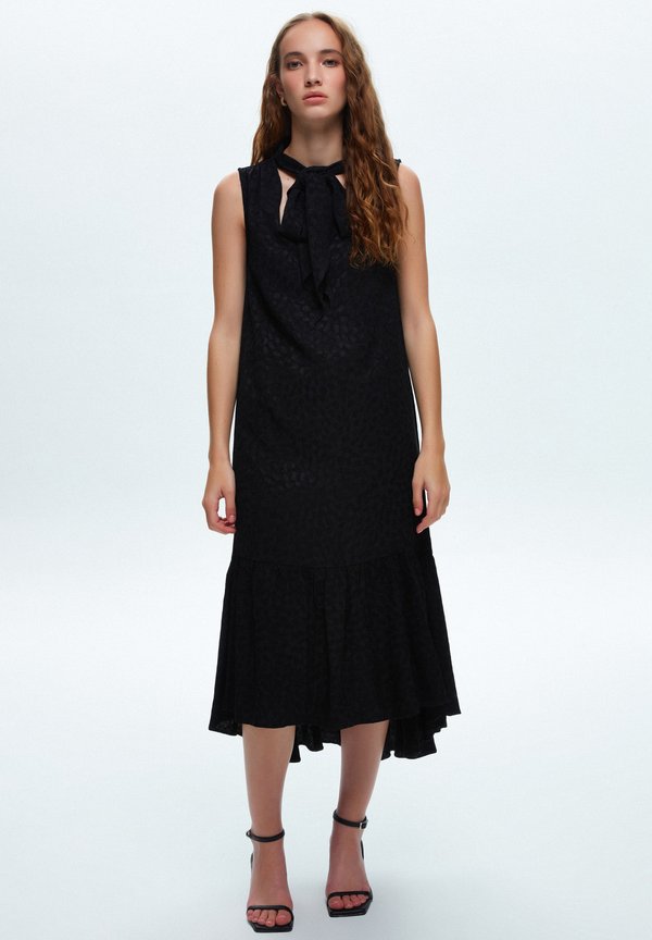 NECK SCARF DETAILED FLOUNCED - Freizeitkleid