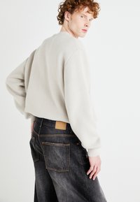 Weekday ASTRO LOOSE BAGGY - Baggy jeans - ash black