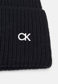 Calvin Klein CHUNKY BEANIE - Căciulă - black