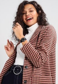 Swatch GOLDEN TAC - Uhr - black