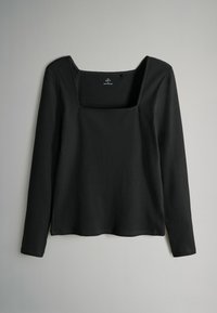 Schwarzes Langarmshirt mit quadratischem Ausschnitt, geripptem Stoff und geradem Saum. Schlichtes Design ohne sichtbare Beschläge oder Verzierungen.