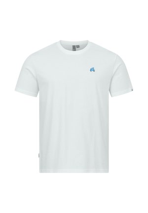 Weißes T-Shirt mit kurzen Ärmeln und Rundhalsausschnitt, mit einem kleinen blauen Roller-Design auf der linken Brust und einem Etikett an der linken Seitennaht.