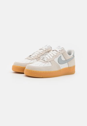 Nike Sportswear, Baskets basses - beige