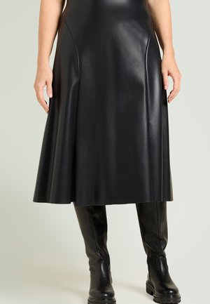 SVATATA IN SPALMATO - A-Linien-Rock - nero