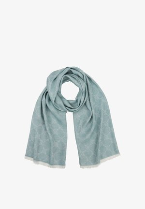 Jasnoniebieski szal z subtelnym geometrycznym kwiatowym wzorem, wykończony frędzlami, luźno owinięty w pętlę na białym tle.