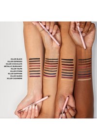 Acht Arme zeigen verschiedene Eyeliner-Farben in unterschiedlichen Farbtönen: Schwarz, Braun, Burgunder, Taubengrau, Sturmgrau, Saphir, Königsblau und Kaschmir.