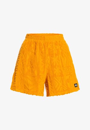 Jasnożółte szorty wykonane z teksturowanej tkaniny, zdobione wypukłymi wzorami, w tym kwiatami i abstrakcyjnymi kształtami, z elastycznym pasem i metką z logo.