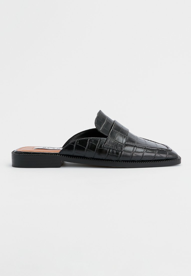 NA-KD Sandalias planas negro