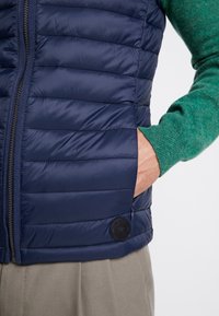 TOM TAILOR Väst - dark blue