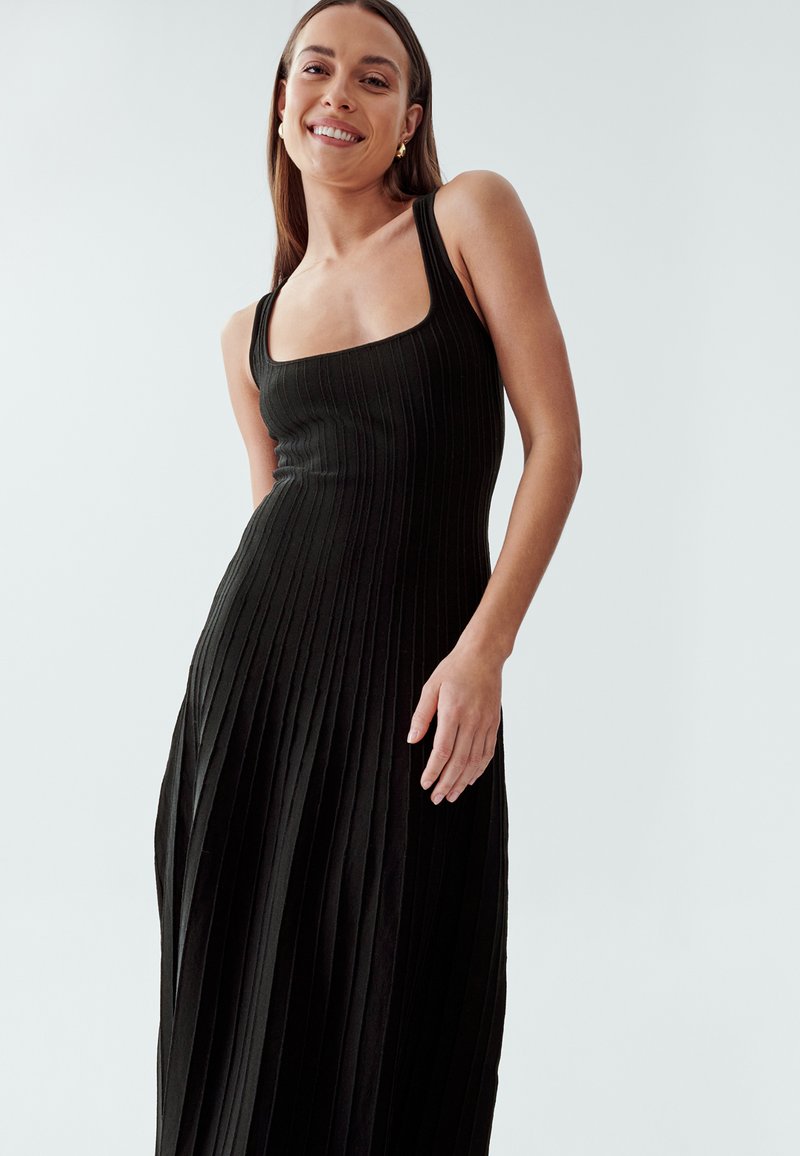 raey knit dress Raey Black Deep-V Fine-rib 100% Cashmere Dress UK S