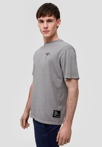 QS T-Shirt print - taubengrau
