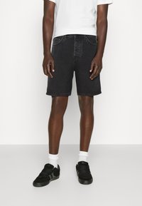Carhartt WIP NEWEL MAITLAND - Shorts vaqueros - black stone washed