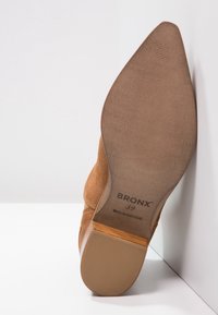 Bronx Kovbojské/motorkářské kotníkové boty - brown