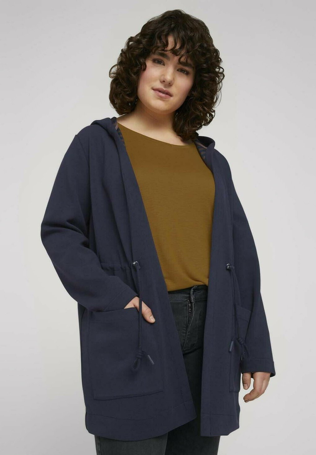 Raincoat plus sweater Clearance