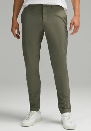 lululemon ABC SLIM-FIT WARPSTREME - Pantalones - army green