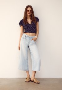 Thumbnail Image 2