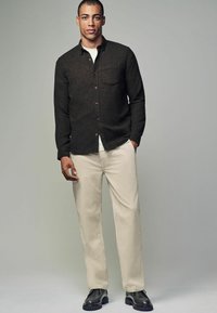 Next Chino - ecru white