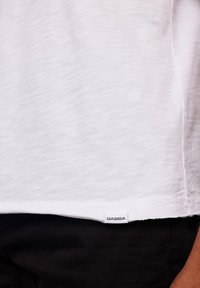 Gabba KONRAD STRAIGHT  - Jednoduché tričko - white