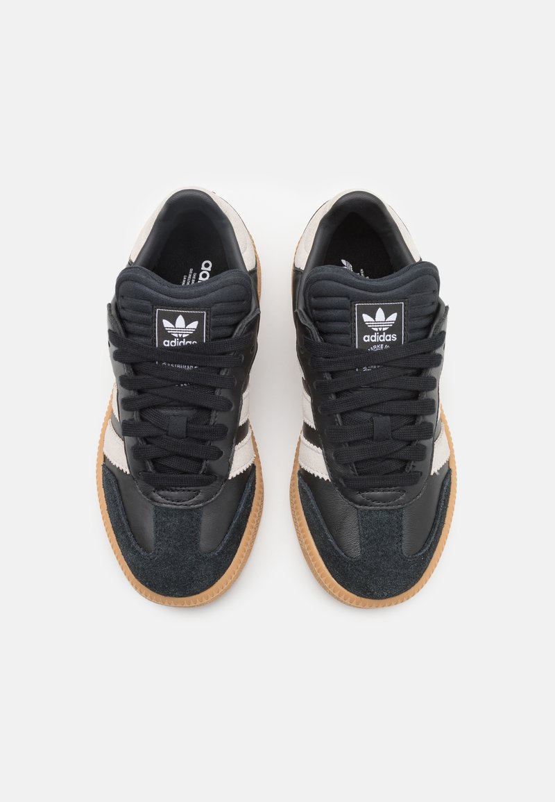adidas gazelle silver green womens Adidas Samba Super (UK 8) [Very Good] – SHIRTS V SKINS main image 1