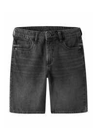 Shorts de mezclilla negra que presentan un diseño clásico de cinco bolsillos, cierre de botón y una sutil textura deslavada con corte recto.