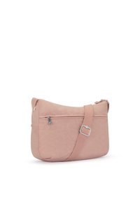Rosa tyg crossbody-väska med en slät textur. Har en framficksdragkedja, justerbar rem och silverdetaljer.