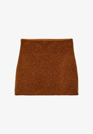 Mini-jupe en feutre marron avec une texture lisse et un design ajusté. Elle a une taille haute et une silhouette droite, sans motifs ni embellissements.