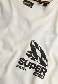 Superdry & Co RECORD LABEL - T-shirts print - cream