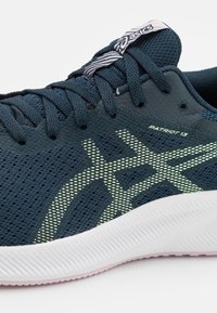 ASICS PATRIOT 13 - Scarpe da corsa su strada - french blue/illuminate yellow