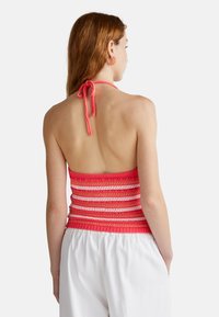 United Colors of Benetton Top - pink