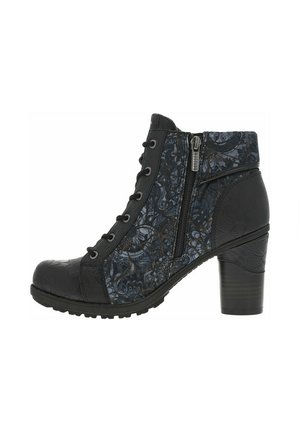 Bottines noires avec une tige en cuir texturé, un panneau en tissu à motifs, une fermeture éclair latérale et un talon épais. Semelle en caoutchouc pour une meilleure adhérence.