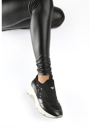Sneakers laag - black