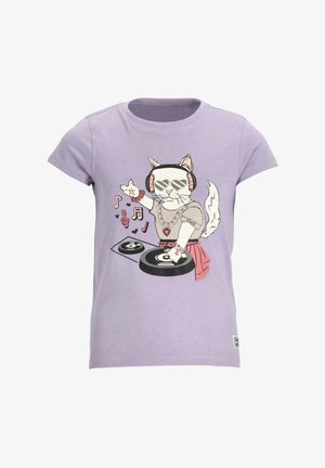 Paarse katoenen t-shirt met een grafisch ontwerp van een DJ-kat die een koptelefoon en zonnebril draagt, met muzikale noten en vinylplaten in het ontwerp.