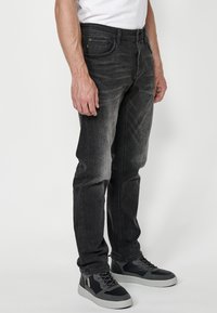Koroshi STRETCH  - Džinsi ar taisnām starām - black